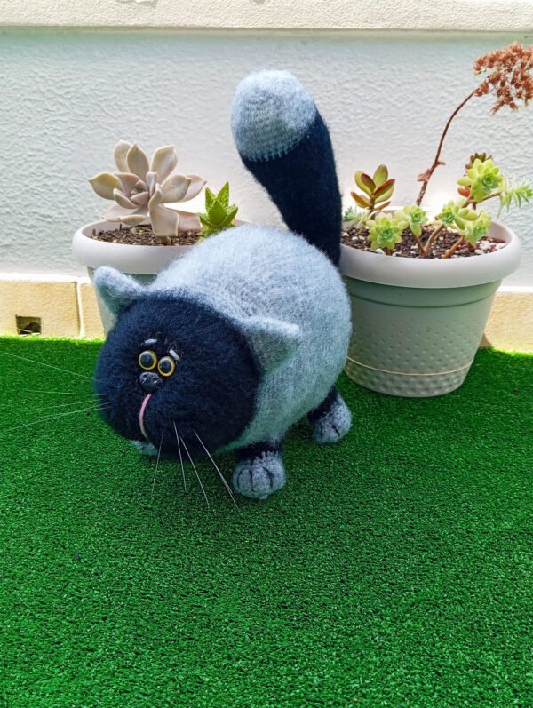 Gato Fofo Cinza e Preto